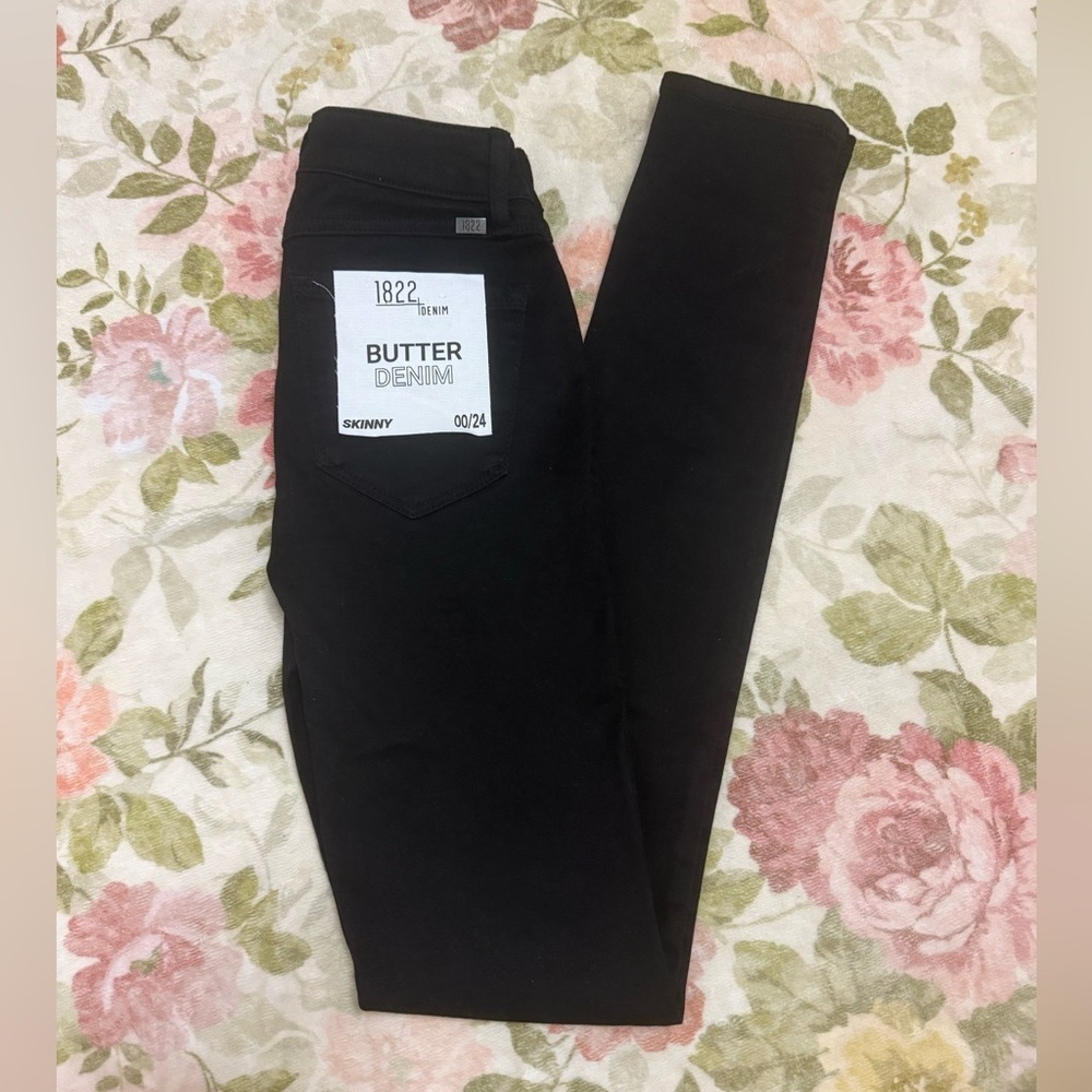 1822 Denim Cotton Butter Skinny Jeans NWT